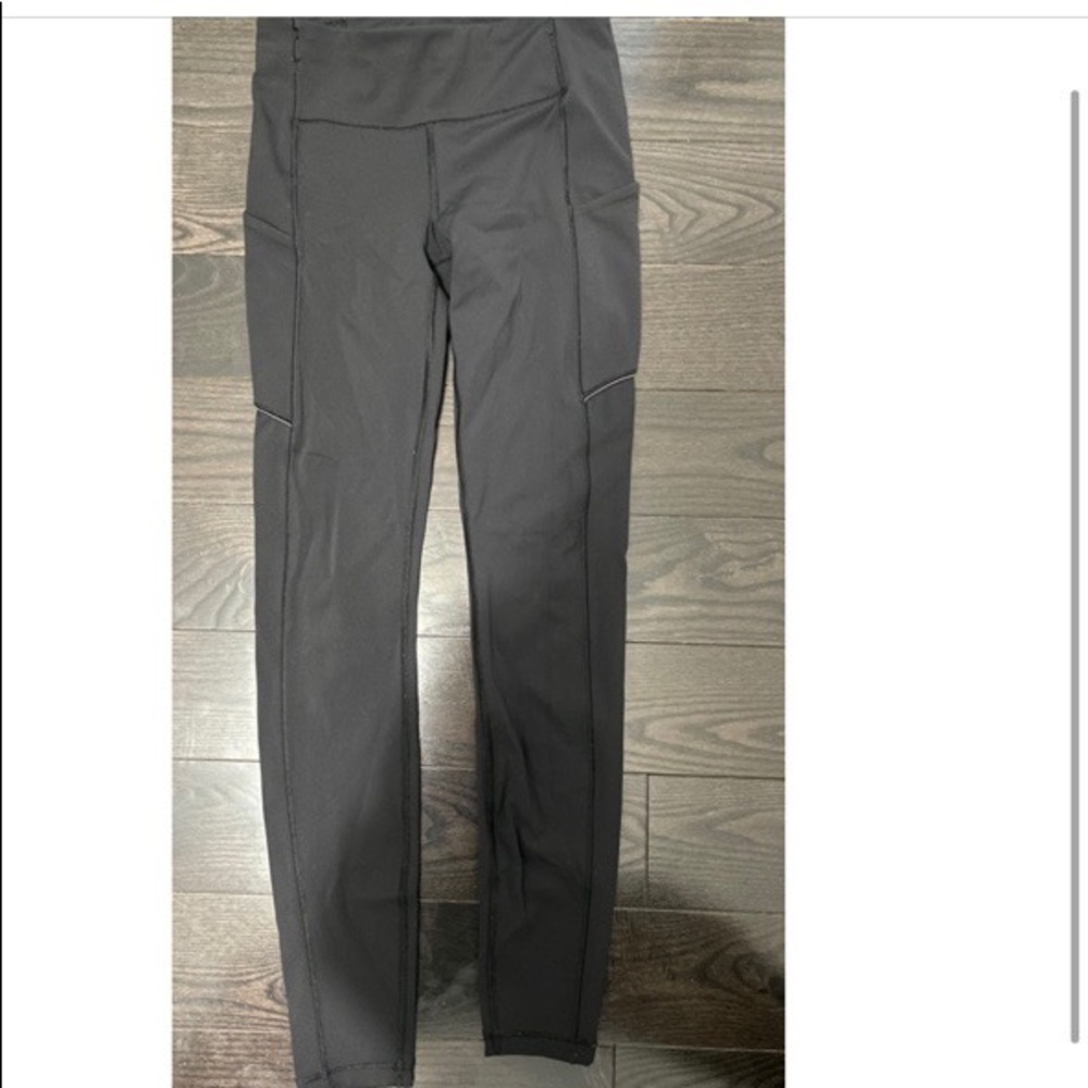 Lululemon Speed Up Tight *Full-On Luxtreme 28" - Picture 1 of 4